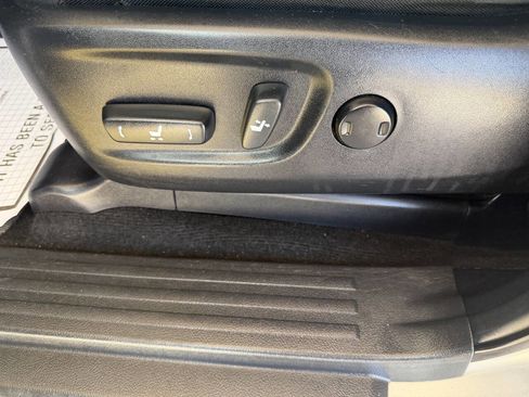 Used 2015 Toyota 4Runner SR5 RWD image 11