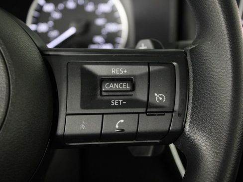 Used 2023 Nissan Rogue S image 26