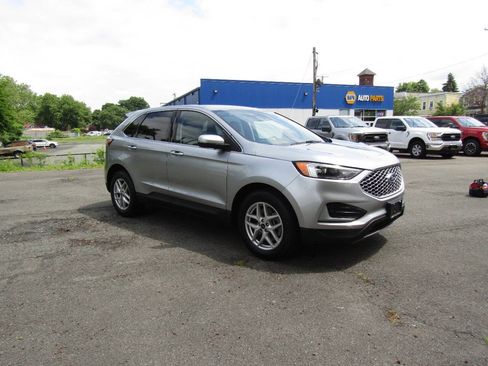 Used 2024 Ford Edge SEL AWD/4WD image 44