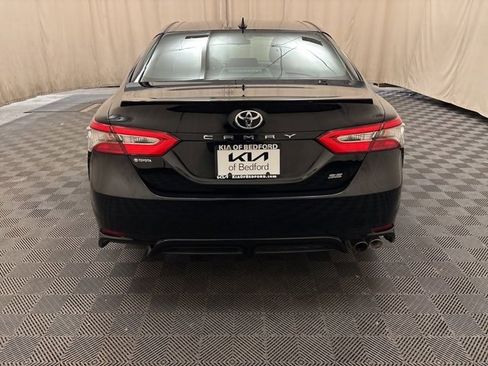 Used 2019 Toyota Camry L image 6