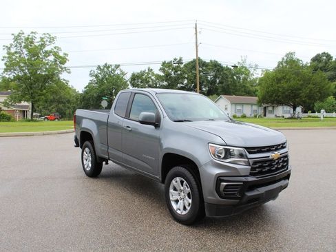 Used 2022 Chevrolet Colorado LT w/ Fleet Safety Package RWD image 3
