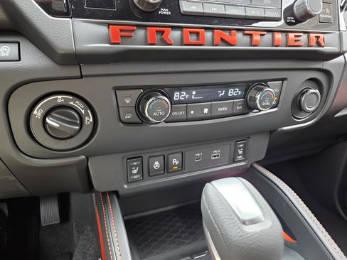 New 2026 Nissan Frontier PRO-4X w/ Pro-4x Convenience Package image 10