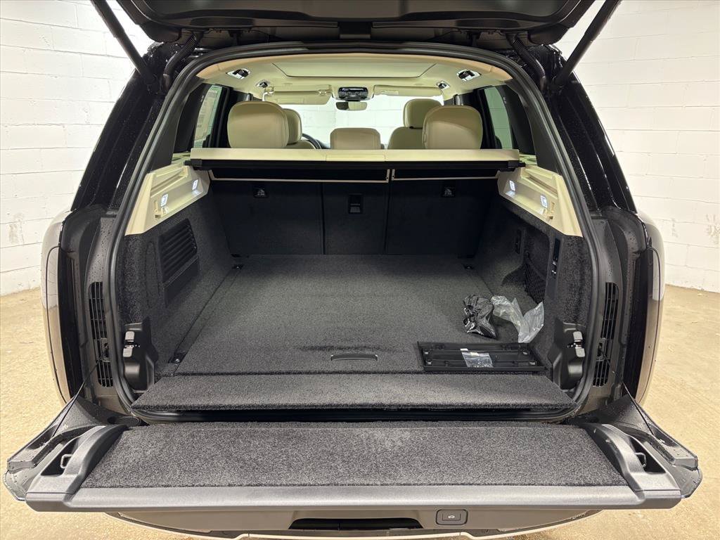 New 2026 Land Rover Range Rover SE AWD/4WD image 42