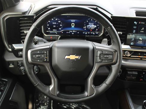 Certified 2024 Chevrolet Silverado 1500 High Country w/ Technology Package image 13