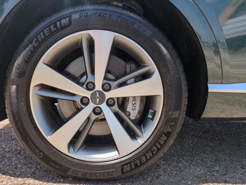 Used 2023 Genesis GV80 3.5T AWD/4WD image 12