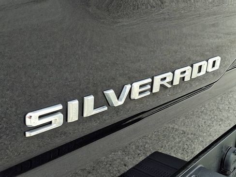 Used 2024 Chevrolet Silverado 1500 Custom Trail Boss AWD/4WD image 29