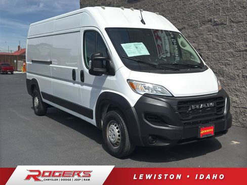 Used 2024 RAM ProMaster 2500 FWD image 1