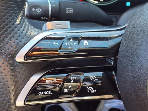 Used 2023 Mercedes-Benz E 450 Cabriolet image 22