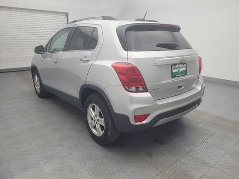 Used 2019 Chevrolet Trax LT w/ LT Convenience Package image 5
