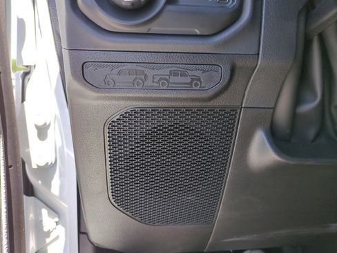 New 2025 Jeep Wrangler Unlimited Rubicon w/ Steel Bumper Group image 27