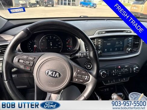 Used 2017 Kia Sorento EX w/ EX Advanced Touring Package FWD image 10