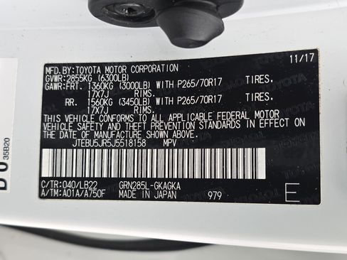 Used 2018 Toyota 4Runner SR5 Premium image 32