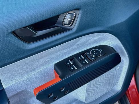 Certified 2023 Ford Maverick XLT FWD image 17