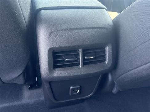 Certified 2024 Chevrolet Equinox LT w/ LPO, Floor Liner Package image 19