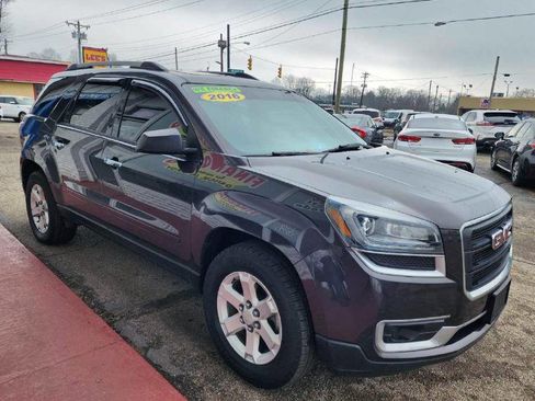 Used 2016 GMC Acadia SLE image 3