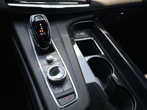 Used 2024 Cadillac Escalade ESV Sport AWD/4WD image 15