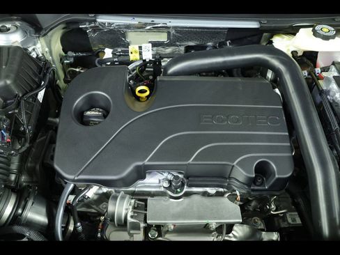 New 2026 Chevrolet Equinox LT AWD/4WD image 17