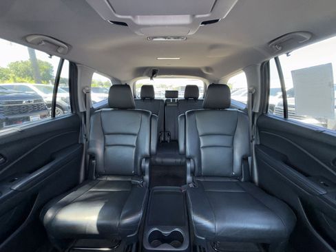 Used 2019 Honda Pilot Touring image 25