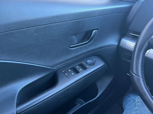 Used 2025 Hyundai Kona SEL image 20