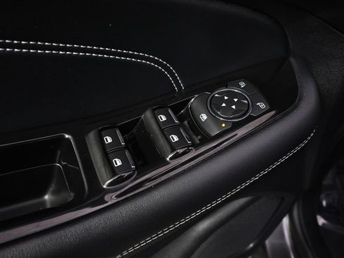 Used 2019 Ford Edge Titanium w/ Equipment Group 301A AWD/4WD image 23