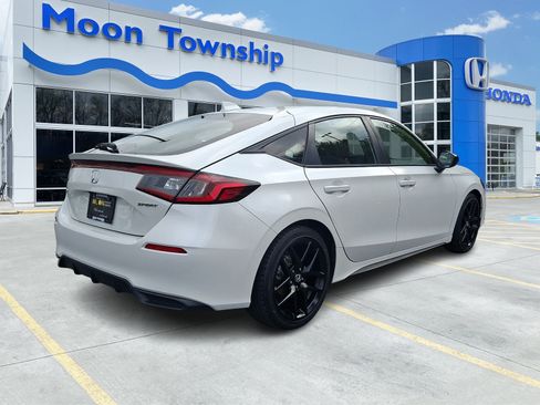 Used 2023 Honda Civic Sport image 6