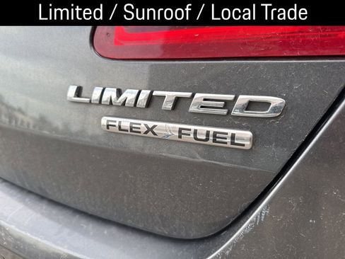 Used 2016 Ford Taurus Limited image 2