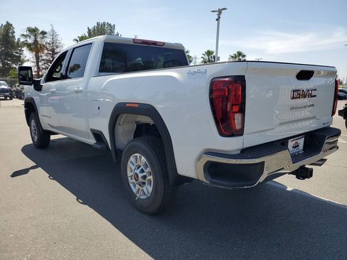 New 2026 GMC Sierra 2500 SLE w/ SLE Value Package; image 3