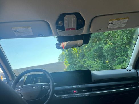Used 2025 Kia K4 FWD image 32