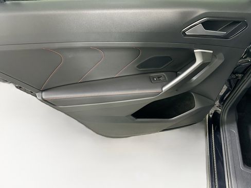 Used 2024 Volkswagen Tiguan Wolfsburg Edition image 24