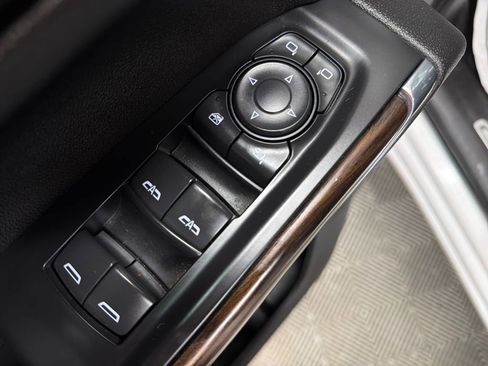 Used 2021 GMC Sierra 1500 SLT w/ X31 Off-Road Package image 17