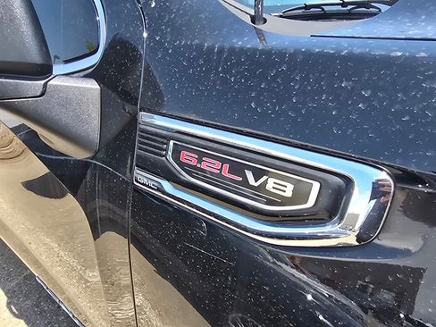 Used 2019 GMC Sierra 1500 Denali w/ Denali Ultimate Package AWD/4WD image 10