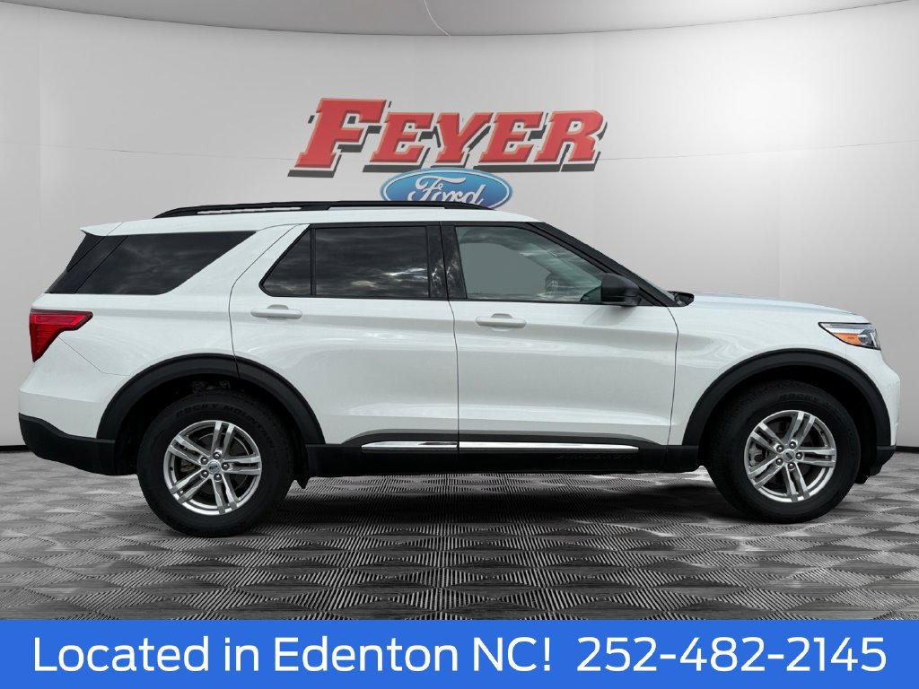 Certified 2023 Ford Explorer XLT w/ Equipment Group 202A AWD/4WD image 7