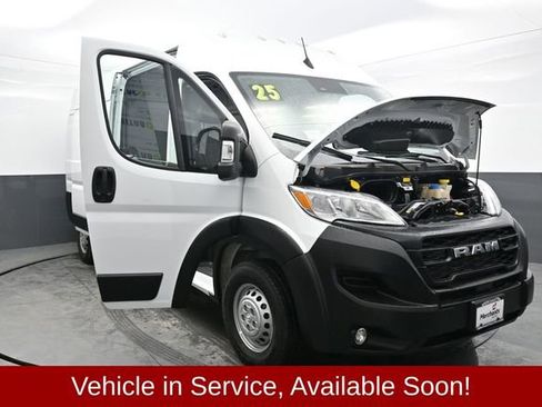 Used 2025 RAM ProMaster 2500 w/ Convenience Group image 38