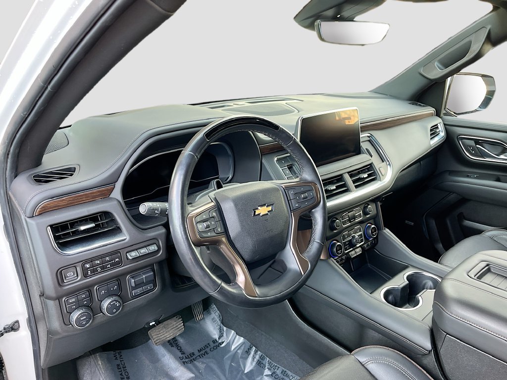 Used 2023 Chevrolet Suburban High Country w/ Advanced Technology Package AWD/4WD image 9