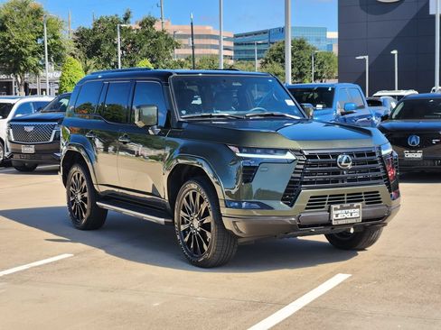Used 2025 Lexus GX 550 w/ Accessory Package (2T) AWD/4WD image 3