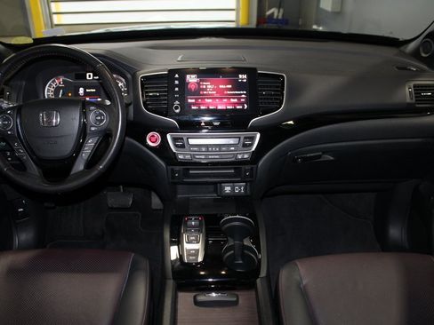 Certified 2023 Honda Ridgeline Black Edition image 29