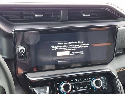 Used 2024 GMC Sierra 1500 AT4 w/ AT4 Preferred Package AWD/4WD image 73