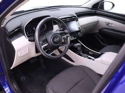 Used 2022 Hyundai Tucson SE w/ Cargo Package image 3