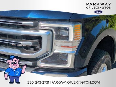 Used 2022 Ford F250 Platinum w/ FX4 Off-Road Package AWD/4WD image 9