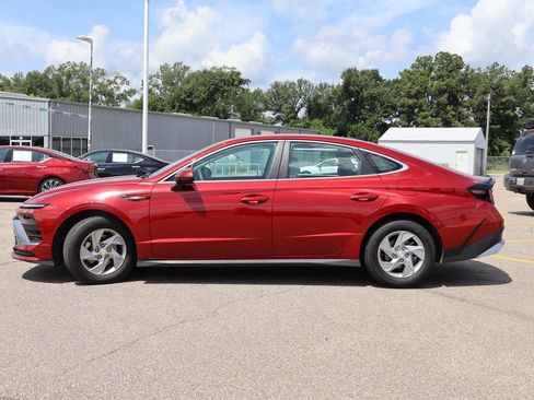 Used 2025 Hyundai Sonata SE image 23