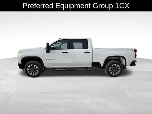 Certified 2022 Chevrolet Silverado 2500 Custom w/ Custom Value Package image 4