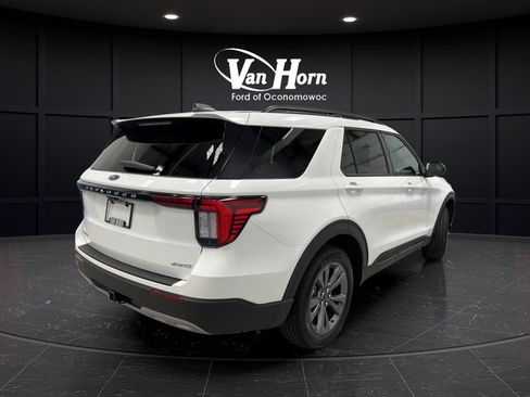 Used 2026 Ford Explorer Active w/ Active Comfort Package AWD/4WD image 7