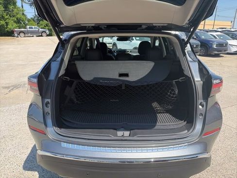 Used 2019 Nissan Murano Platinum w/ Cargo Package FWD image 13