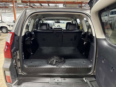 Used 2010 Lexus GX 460 image 11