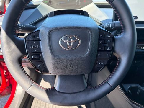 Used 2024 Toyota Prius Prime FWD image 17
