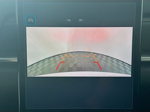 Used 2025 GMC Terrain Elevation image 23