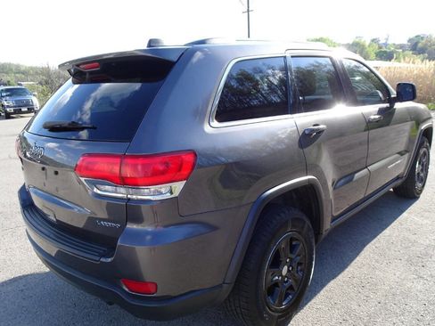 Used 2014 Jeep Grand Cherokee Laredo w/ Quick Order Package 23E AWD/4WD image 6