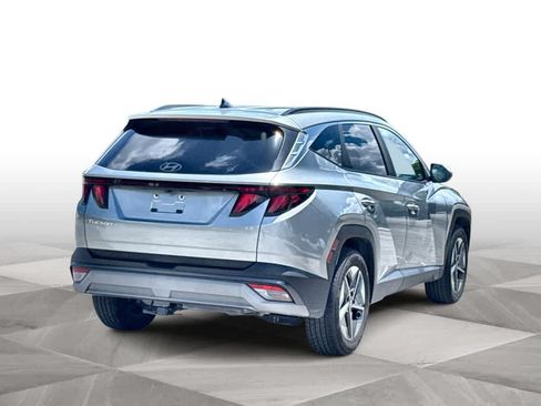 Used 2025 Hyundai Tucson SEL FWD image 8