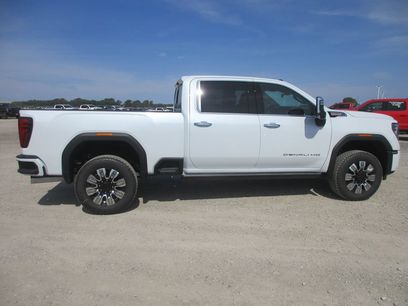 New 2026 GMC Sierra 3500 Denali w/ Denali Reserve Package