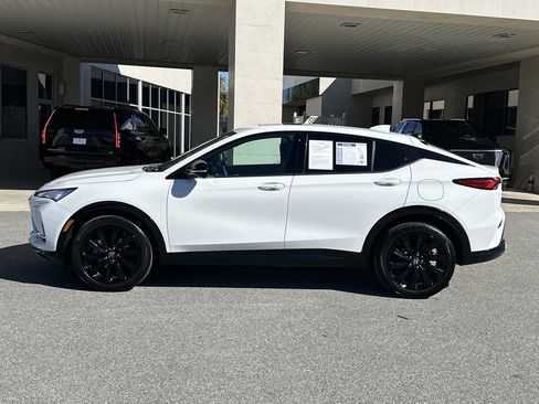 Certified 2024 Buick Envista Sport Touring w/ Convenience I Package image 6